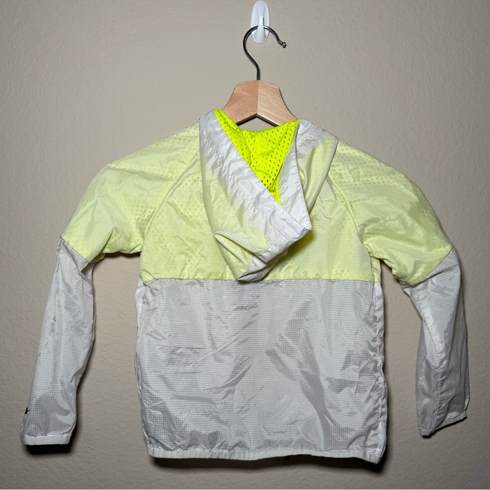 Nike kids 4-5T yellow and white windbreaker jacket - Picture 10 of 10